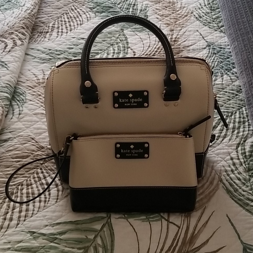 Kate Spade Handbag w/ Small Pouch